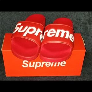 Supreme men’s slides size 10